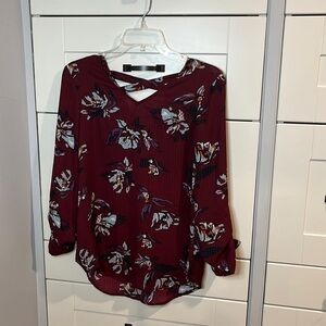 Point Zero. Size XSmalll. Burgundy. Floral. Flowy top. Criss cross back.